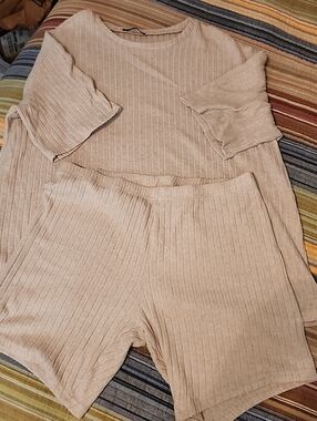 SHEIN Beige Ribbed Knit Shorts